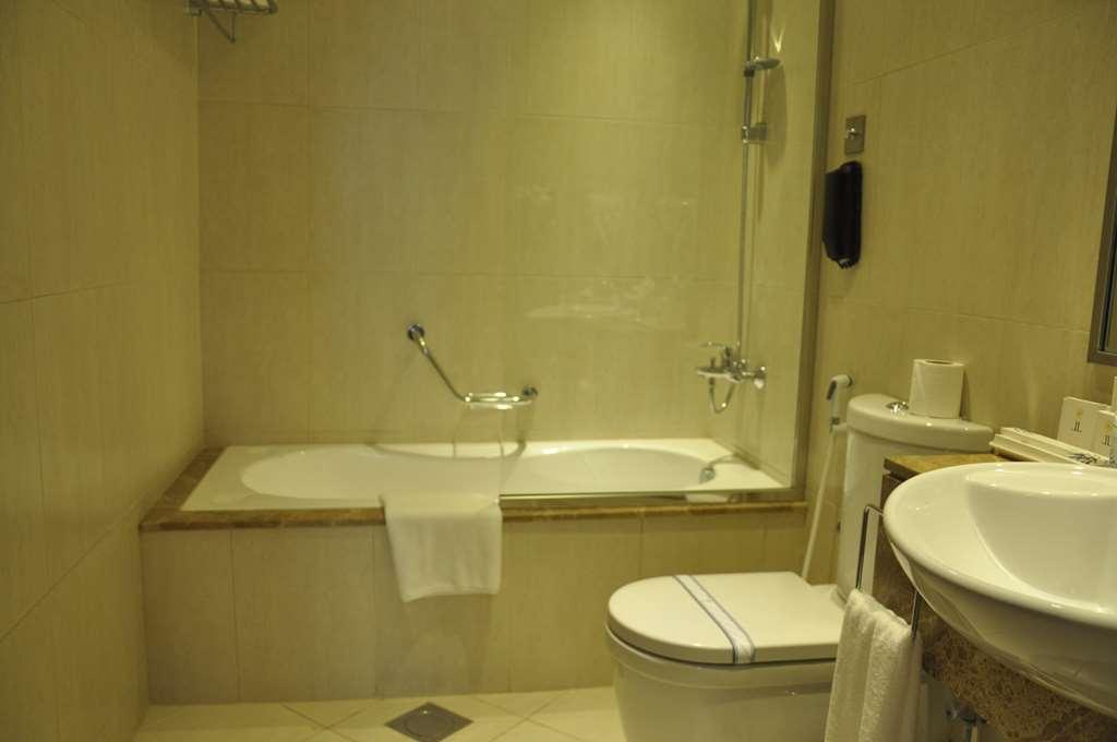 Lavender Hotel Al Nahda Dubai Room photo